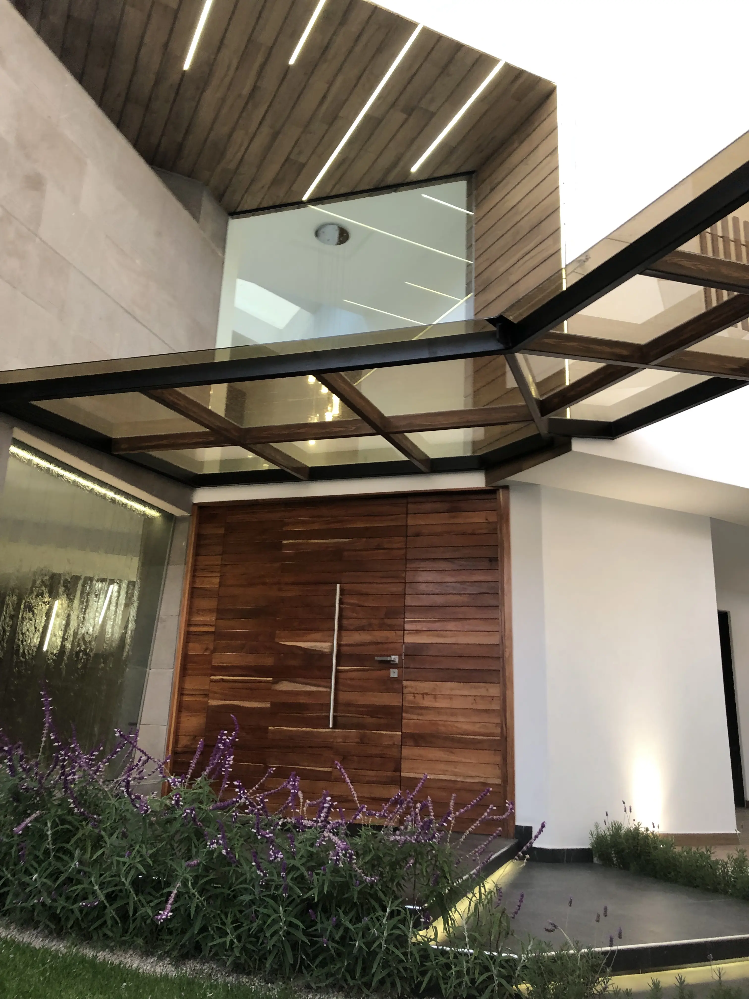 Obra residencial diseñada por el arquitecto Rafael Corro López
