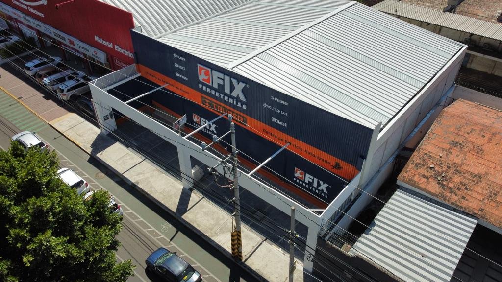 Comercial e Industrial - Imagen 1